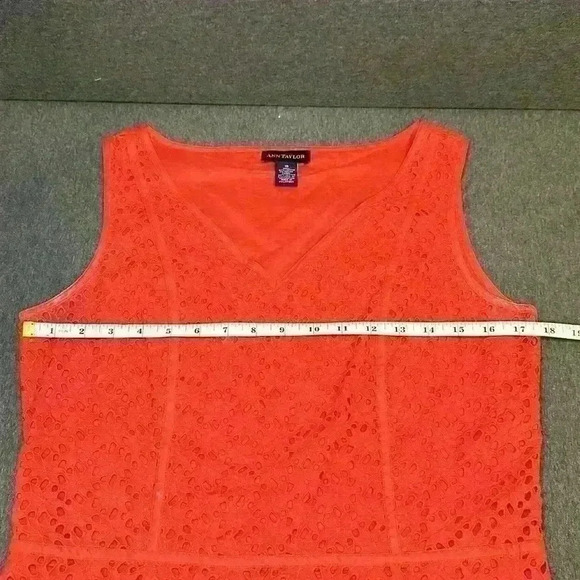 Ann Taylor Vintage Red Sleeveless Eyelete Tank Side Zip V-neck Women’s Size 10 - Picture 5 of 12